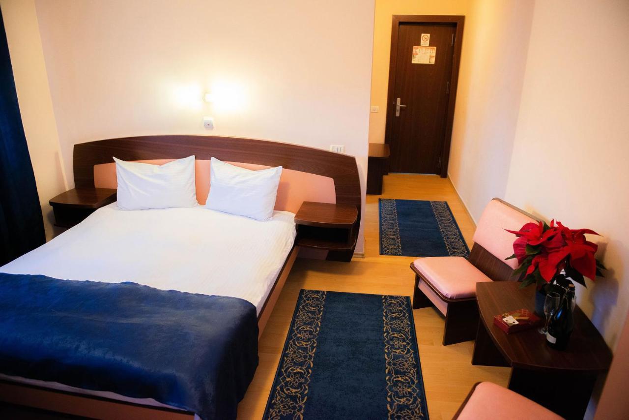 Hotel Casa Maia Buşteni Exteriér fotografie