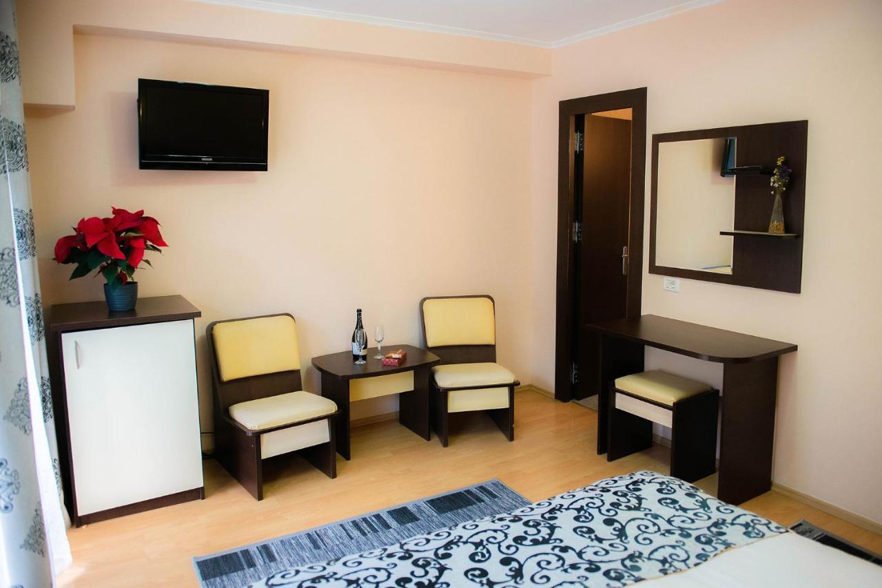 Hotel Casa Maia Buşteni Exteriér fotografie