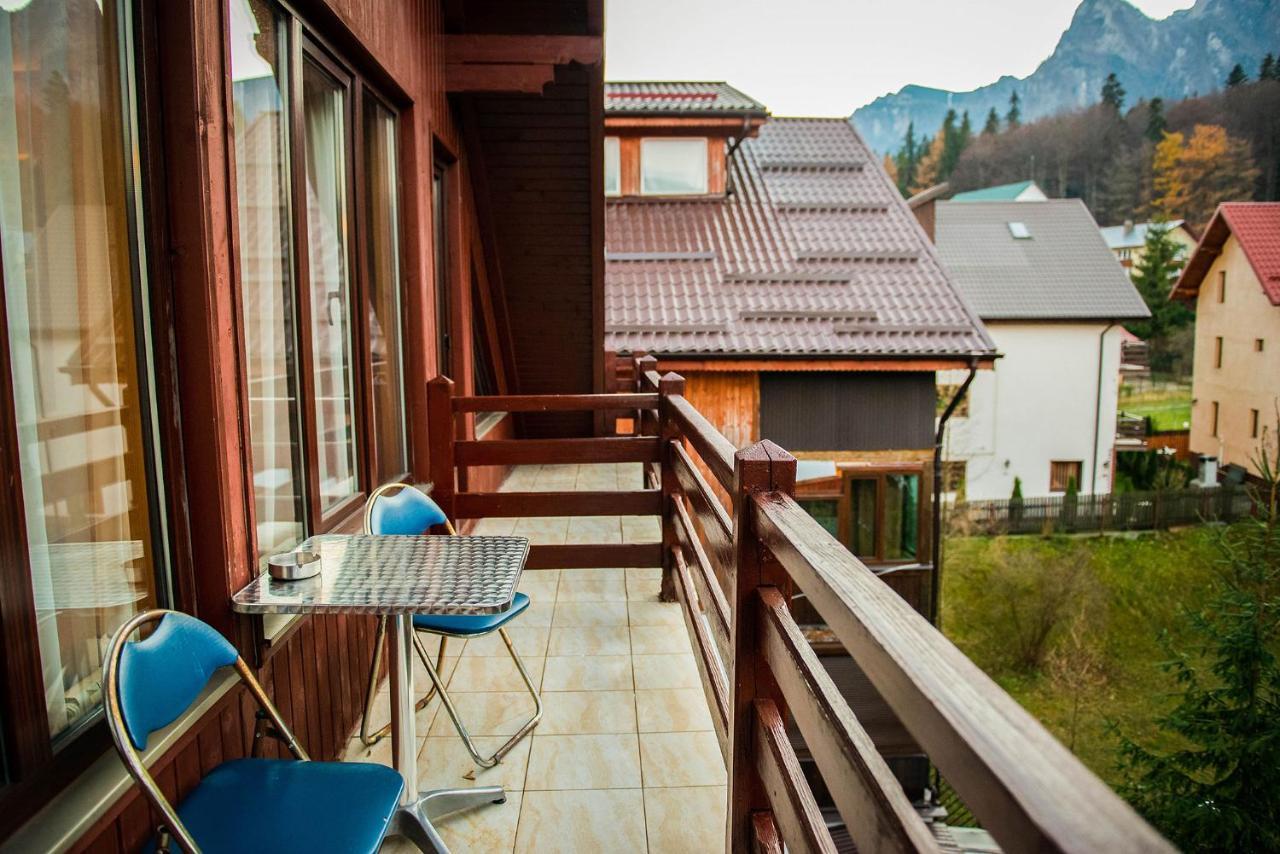 Hotel Casa Maia Buşteni Exteriér fotografie