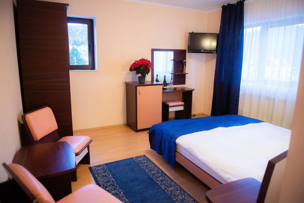 Hotel Casa Maia Buşteni Exteriér fotografie