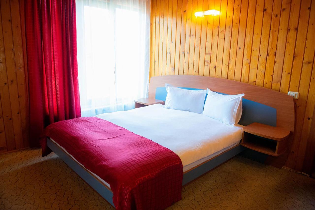 Hotel Casa Maia Buşteni Exteriér fotografie
