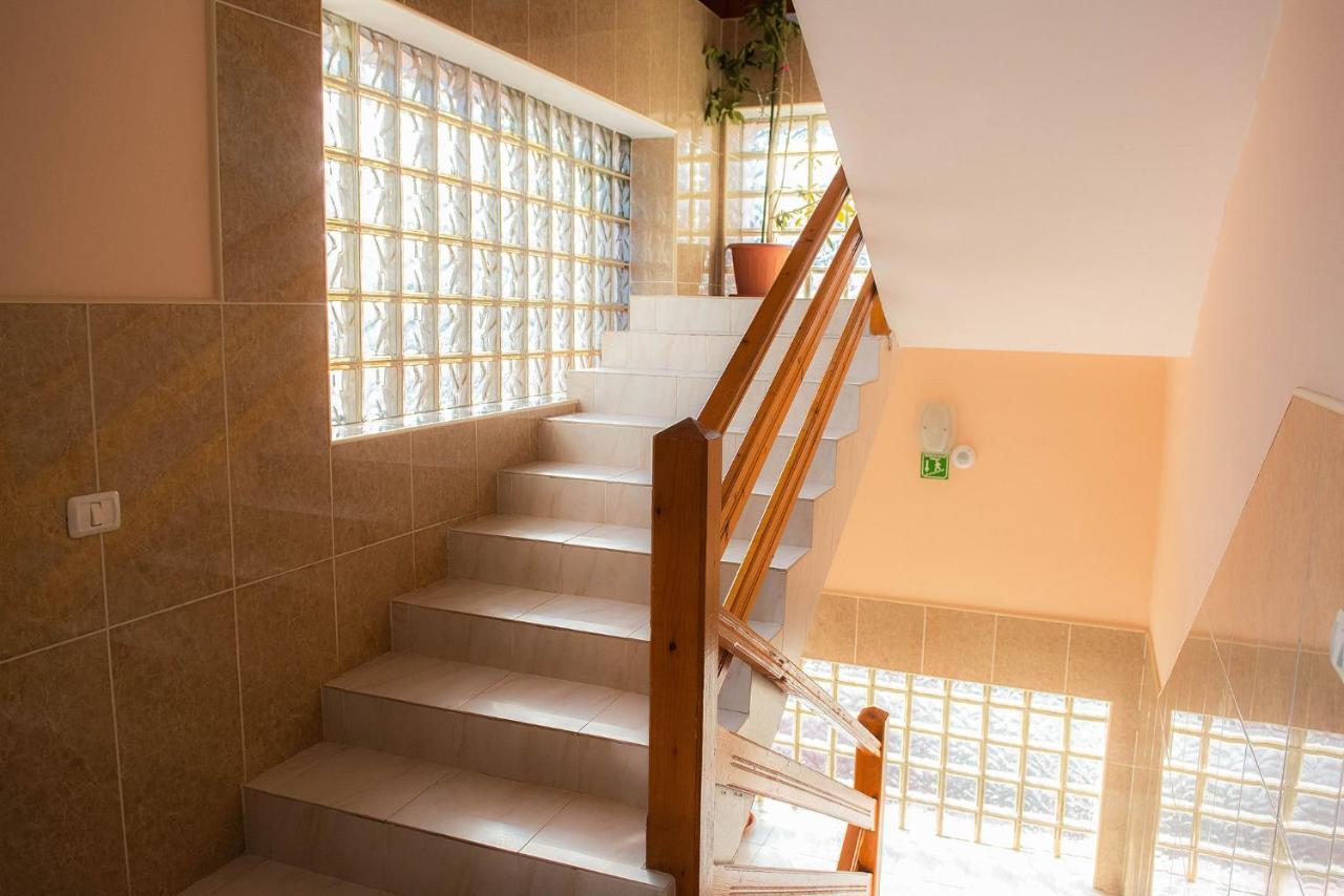 Hotel Casa Maia Buşteni Exteriér fotografie