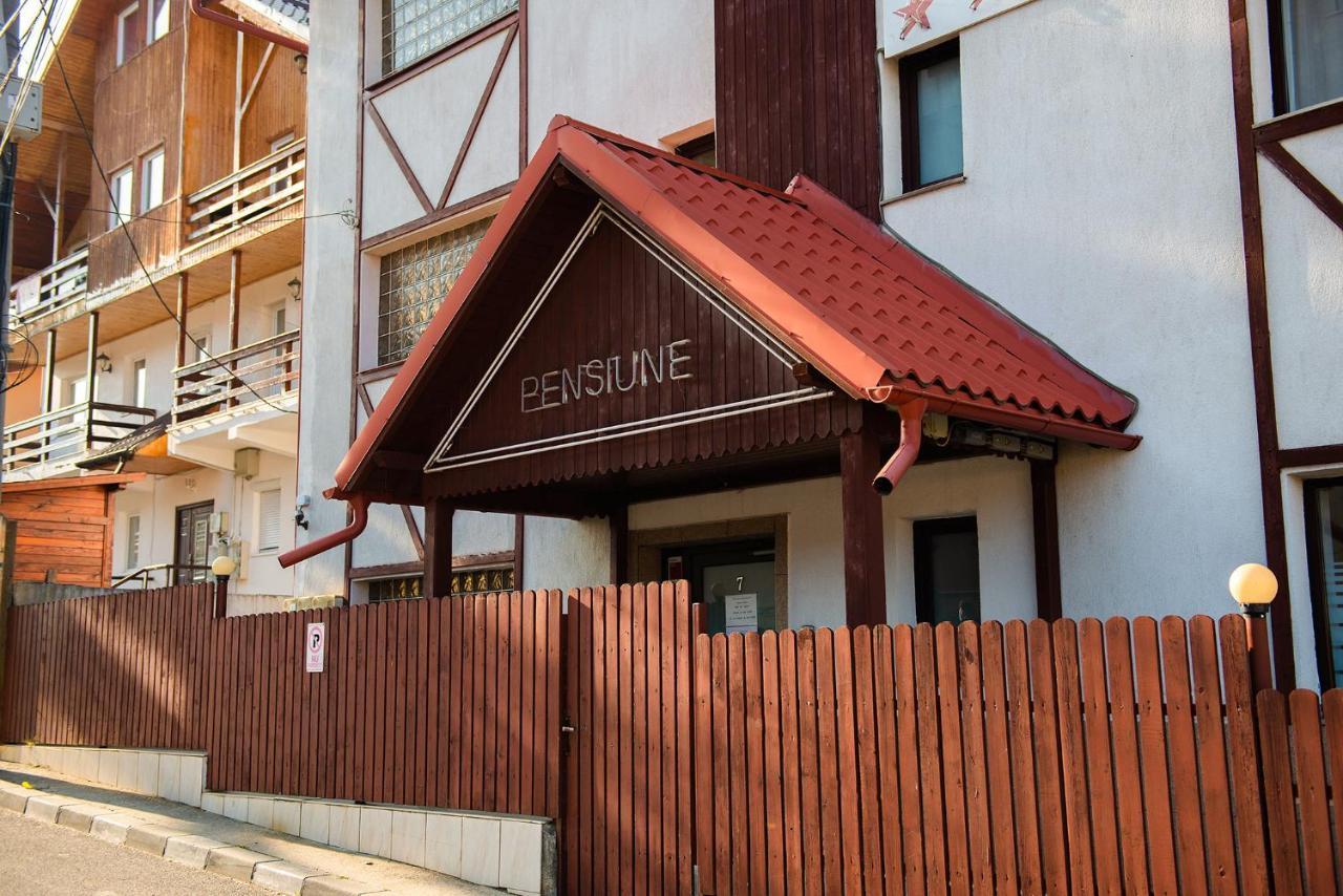 Hotel Casa Maia Buşteni Exteriér fotografie