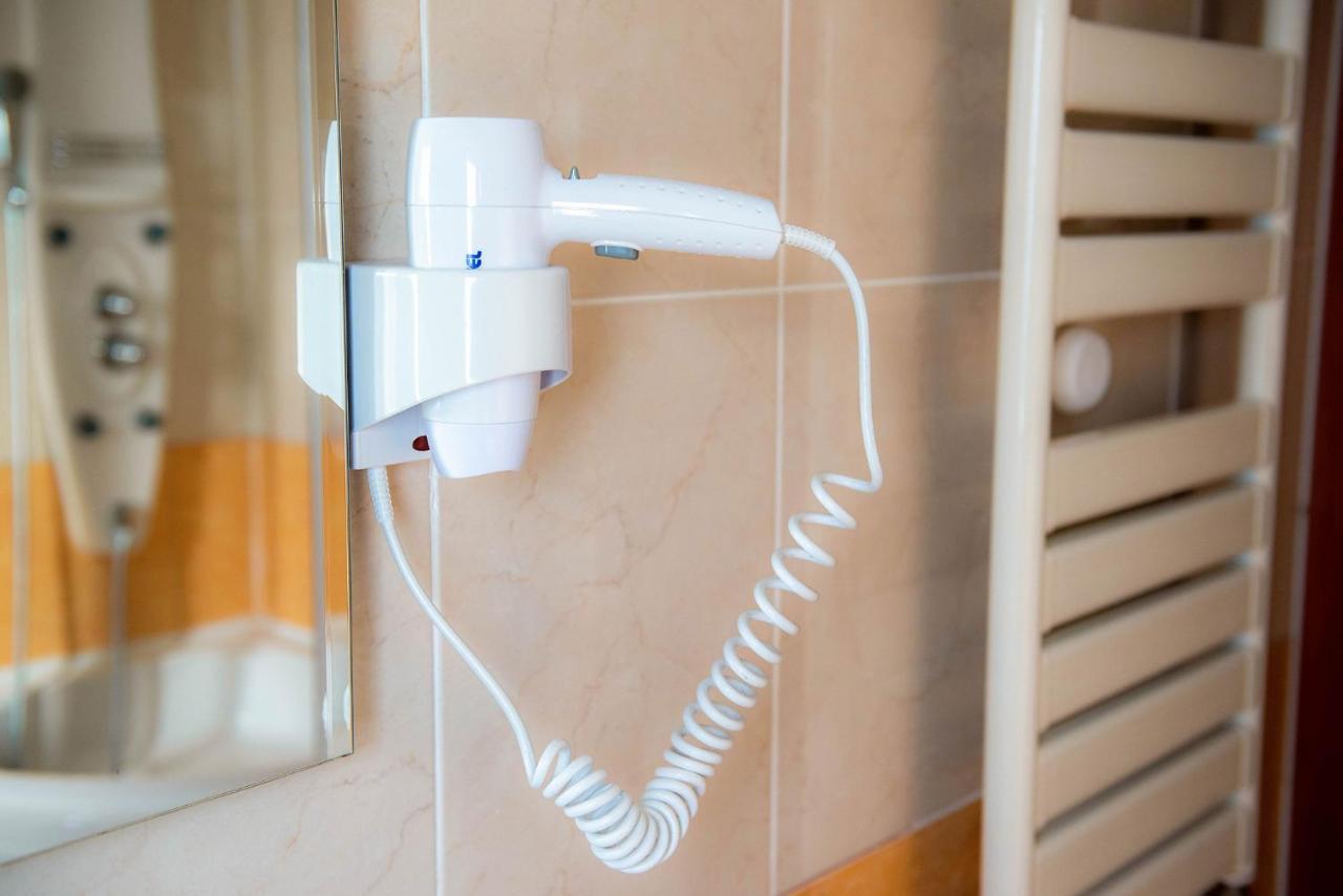 Hotel Casa Maia Buşteni Exteriér fotografie